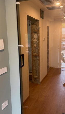 porta vetro maniglia nera 2